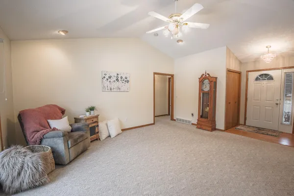 $525,000 | 12141 Fantail Road, Royalton, MN 56373