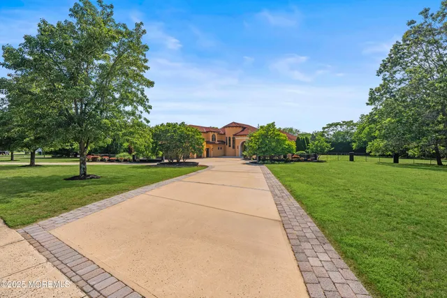 a view of entryway and hall