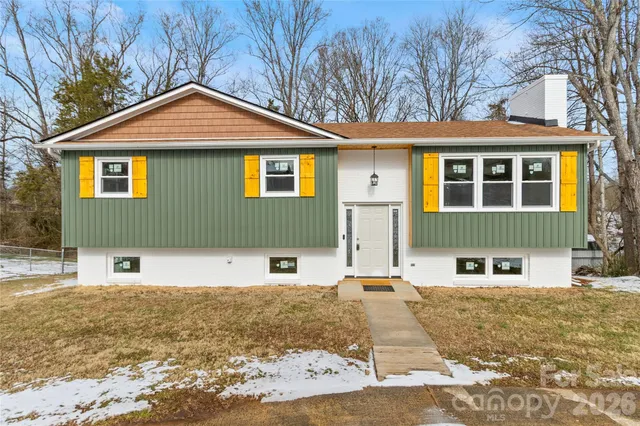 $374,900 | 2474 Cedar Valley Drive, Conover, NC 28613