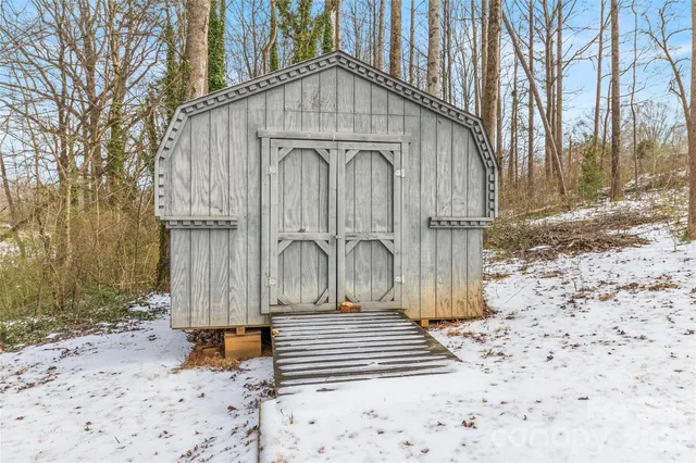 $374,900 | 2474 Cedar Valley Drive, Conover, NC 28613