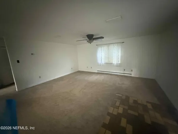 $1,250 | 104 Park Avenue, San Mateo, FL 32187