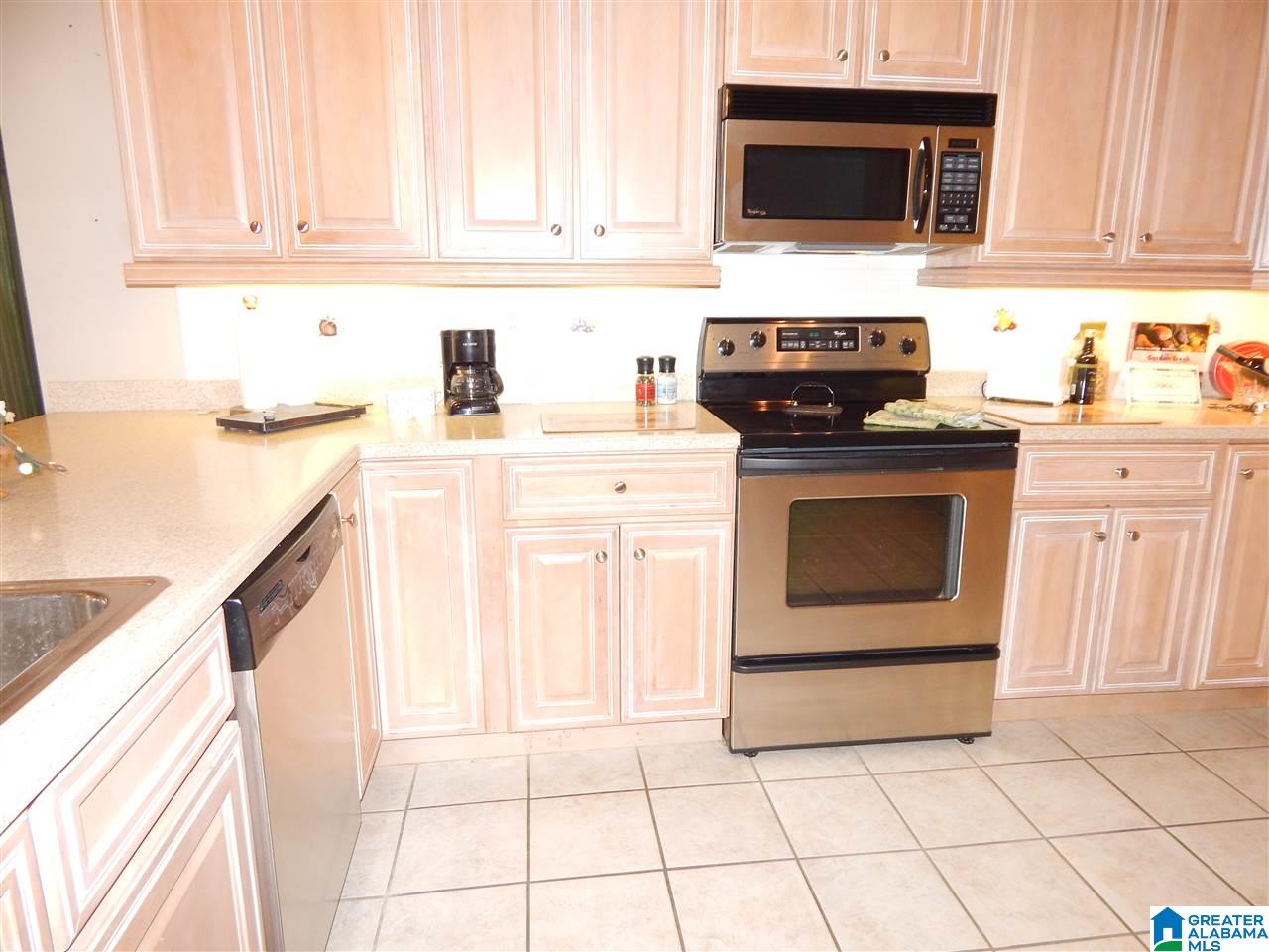 7997 Overlook Circle Morris, AL 35116 - Photo 6 of 41