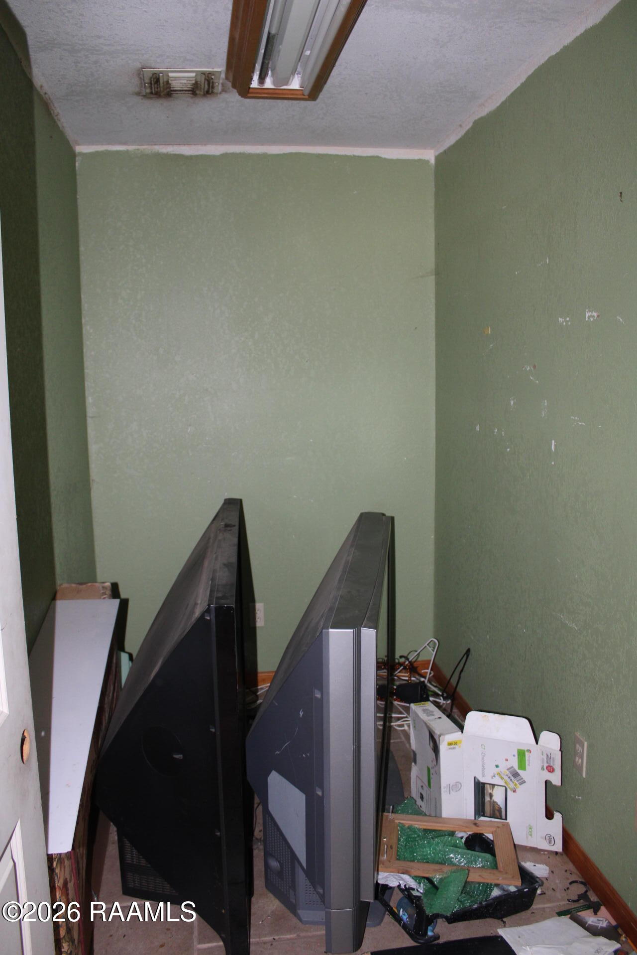 1065 Harry Huval Road Breaux Bridge, LA 70517 - Photo 9 of 18 IMG_1187