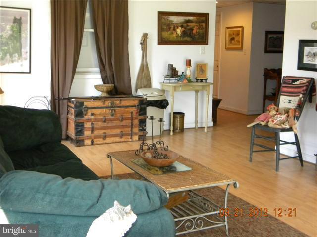 1805 Albert Rill Road Hampstead, MD 21074 - Photo 22 of 30 Family Room