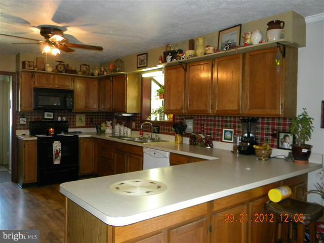 1805 Albert Rill Road Hampstead, MD 21074 - Photo 26 of 30 Kitchen
