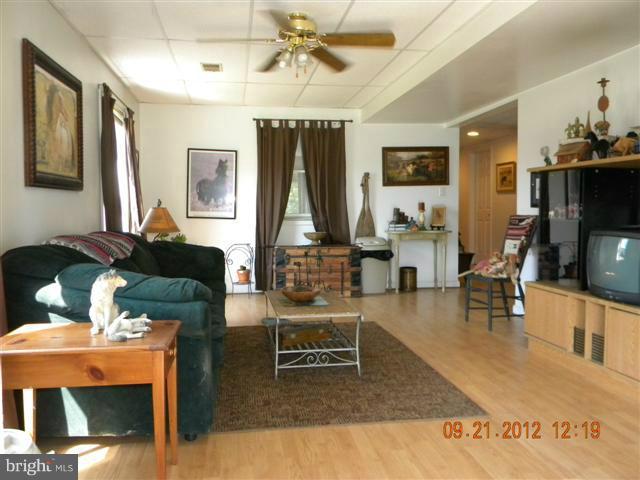 1805 Albert Rill Road Hampstead, MD 21074 - Photo 27 of 30 Family Room