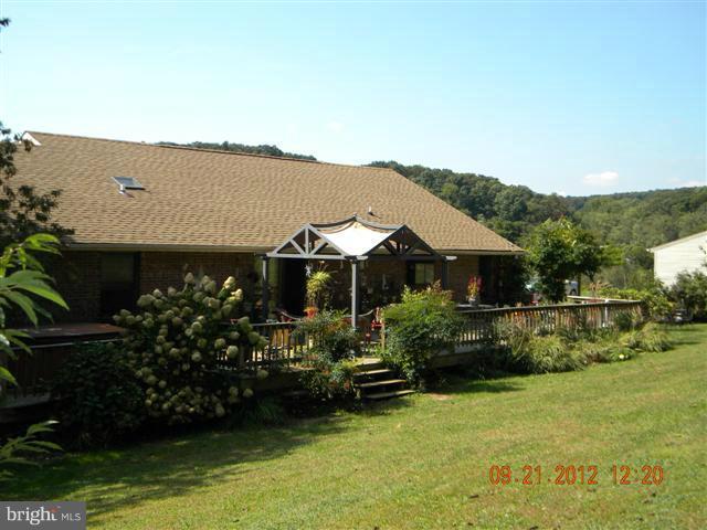 1805 Albert Rill Road Hampstead, MD 21074 - Photo 4 of 30 Exterior (Rear)