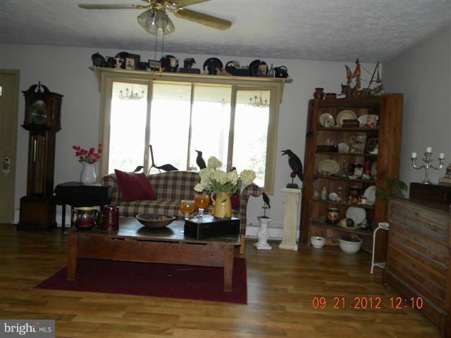 1805 Albert Rill Road Hampstead, MD 21074 - Photo 9 of 30 Dining Room