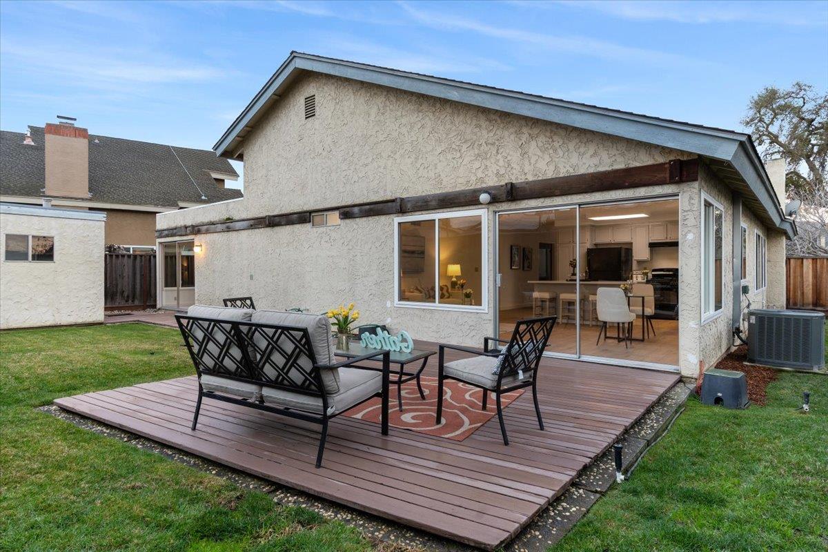 7206 Vía Lomas San Jose, CA 95139 - Photo 27 of 37 a view of a house with backyard and sitting area