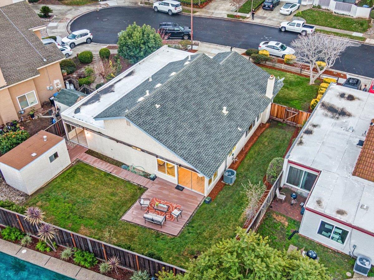 7206 Vía Lomas San Jose, CA 95139 - Photo 34 of 37 an aerial view of a house with a garden and trees