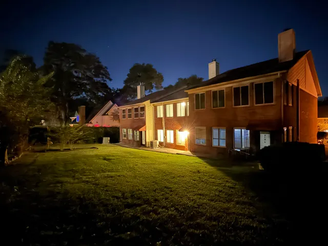 $2,050 | 3207 Shamrock Street East, Unit 33, Tallahassee, FL 32309