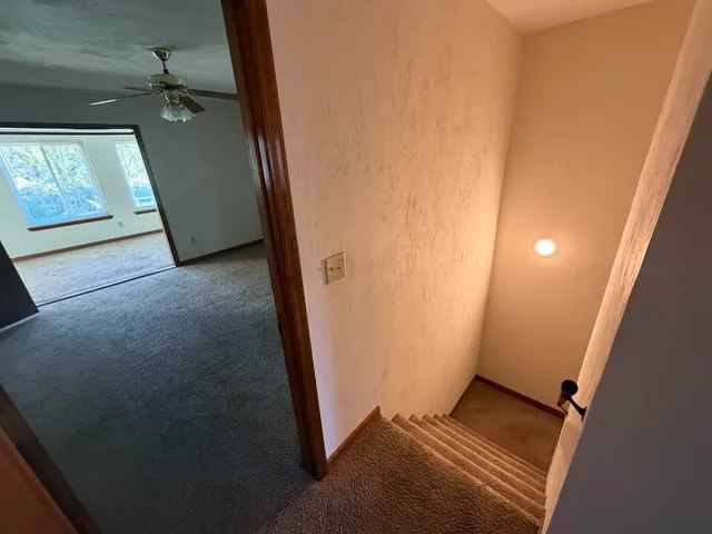 $2,050 | 3207 Shamrock Street East, Unit 33, Tallahassee, FL 32309