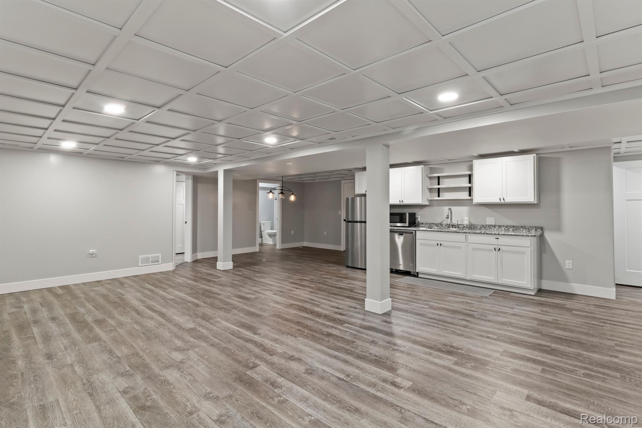 29100 Cotton Road New Baltimore, MI 48047 - Photo 11 of 32 Gallery Image 11