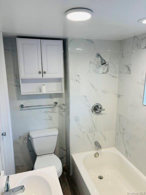 280 Hall Hill Road Ancram, NY 12502 - Photo 18 of 19 a bathroom with a toilet and a bathtub