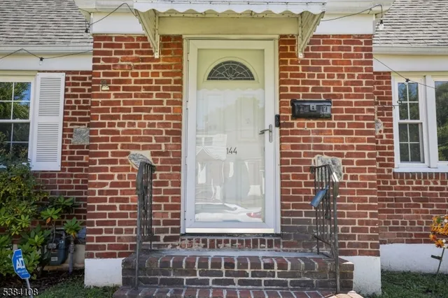 $499,999 | 144 Bremond Street, Belleville, NJ 07109