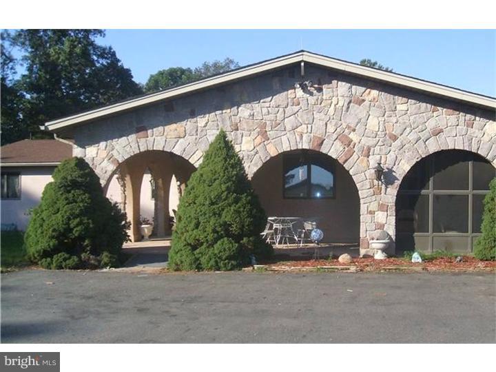 375 Ellisdale Road Chesterfield, NJ 08515 - Photo 3 of 6