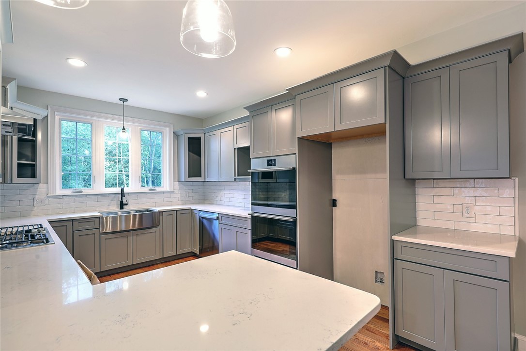 52 Pine Swamp Road Cumberland, RI 02864 - Photo 8 of 30