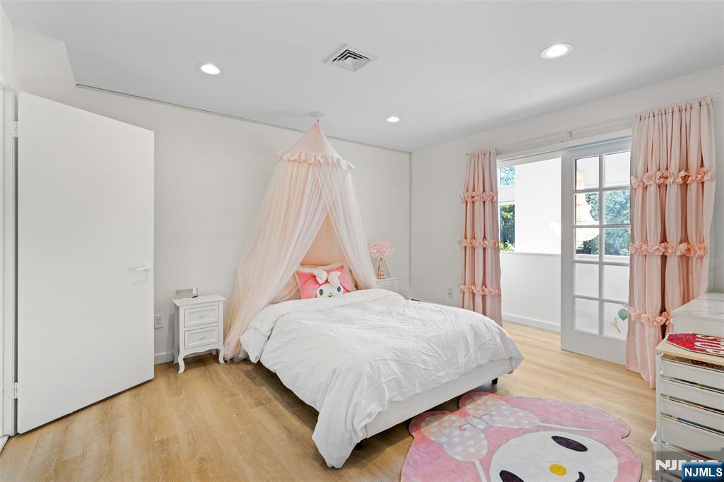 81 Greenwoods Road Old Tappan, NJ 07675 - Photo 16 of 46