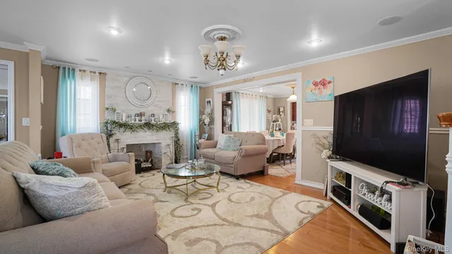 $950,000 | 94-16 215th Place | Queens Village