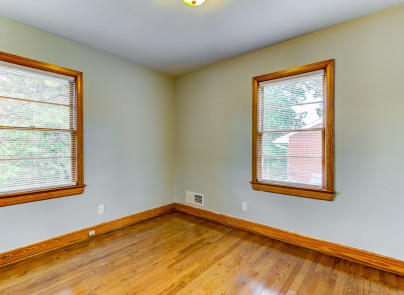 1095 Glenn Ridge Road Northwest Roanoke, VA 24017 - Photo 15 of 24 BFDCD418-7BC2-4268-AF85-6F3253E353A5