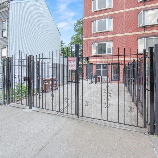 87 Adelphi Street Brooklyn, NY 11205 - Photo 2 of 35 a view of a balcony