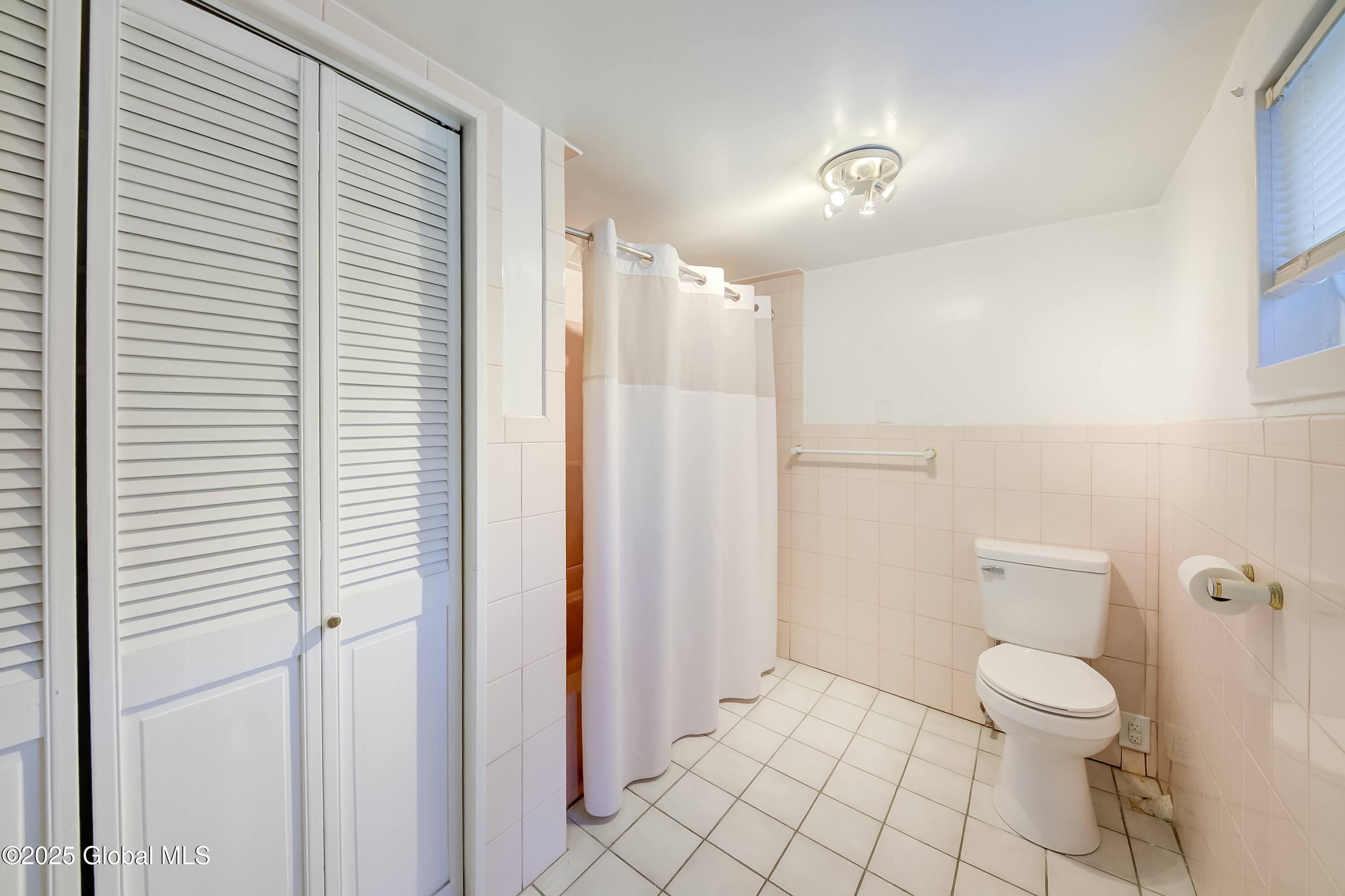 147 Parker Hall Road Kinderhook, NY 12130 - Photo 14 of 39 147 Park Hall-25