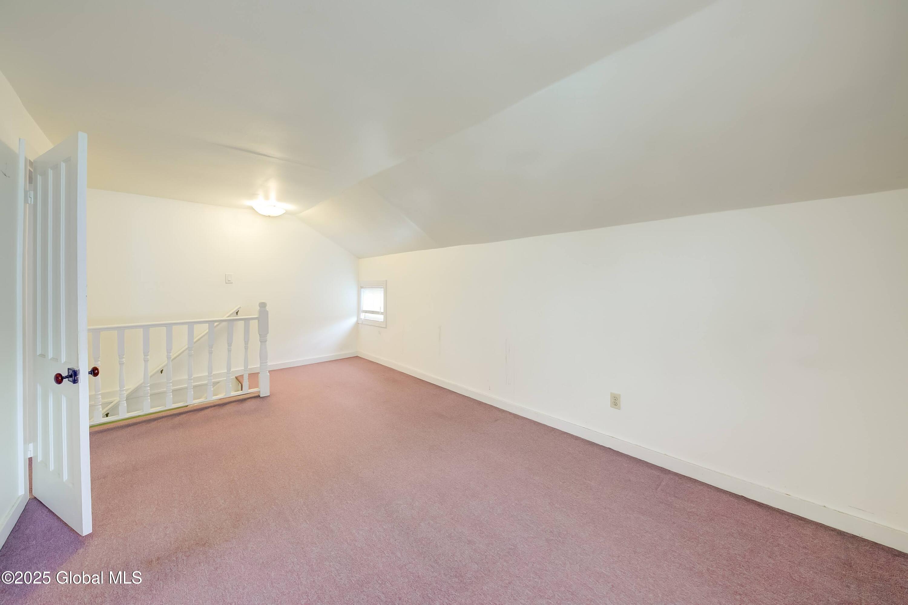 147 Parker Hall Road Kinderhook, NY 12130 - Photo 18 of 39 147 Park Hall-33