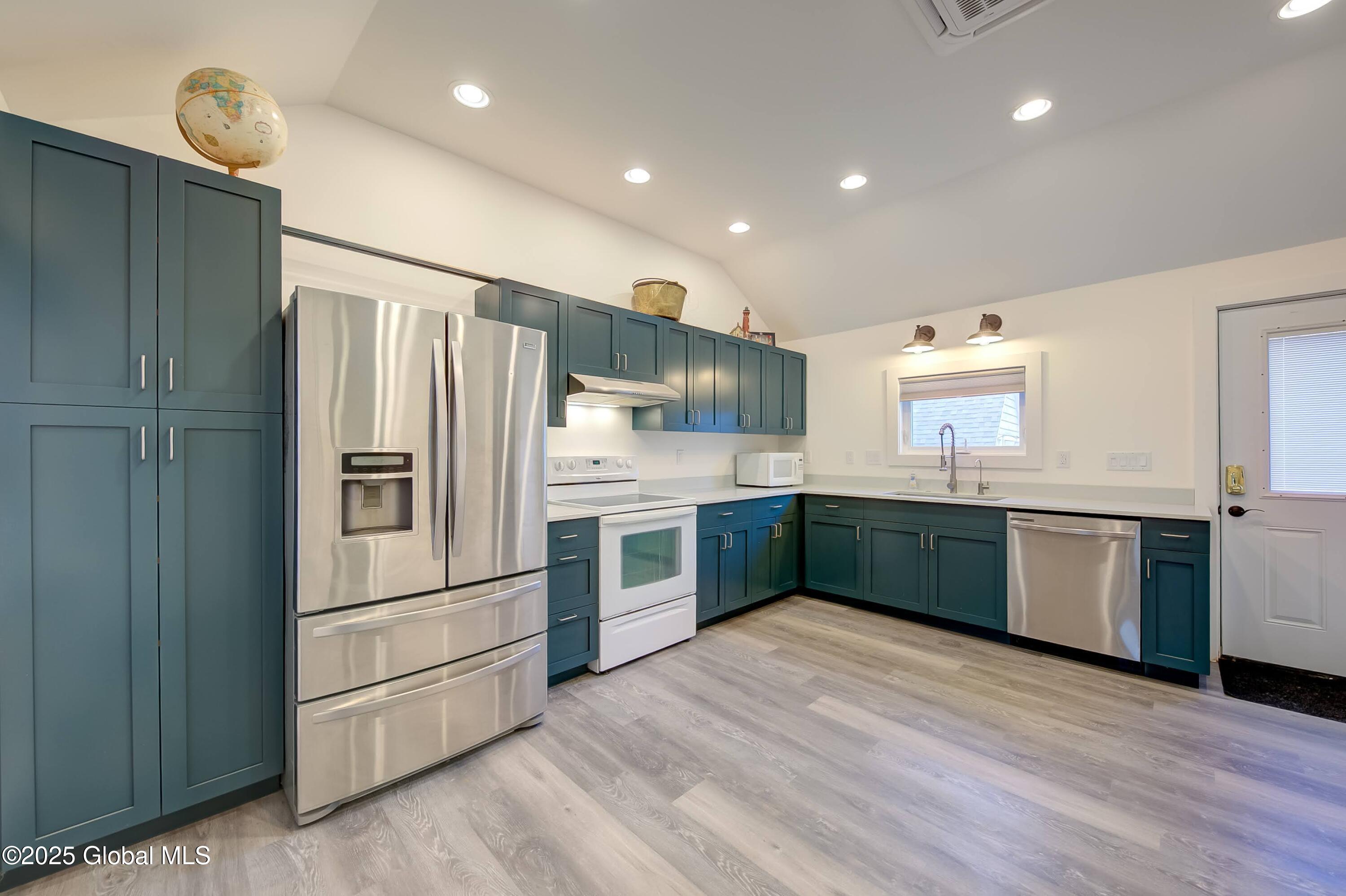 147 Parker Hall Road Kinderhook, NY 12130 - Photo 23 of 39 147 Park Hall-39