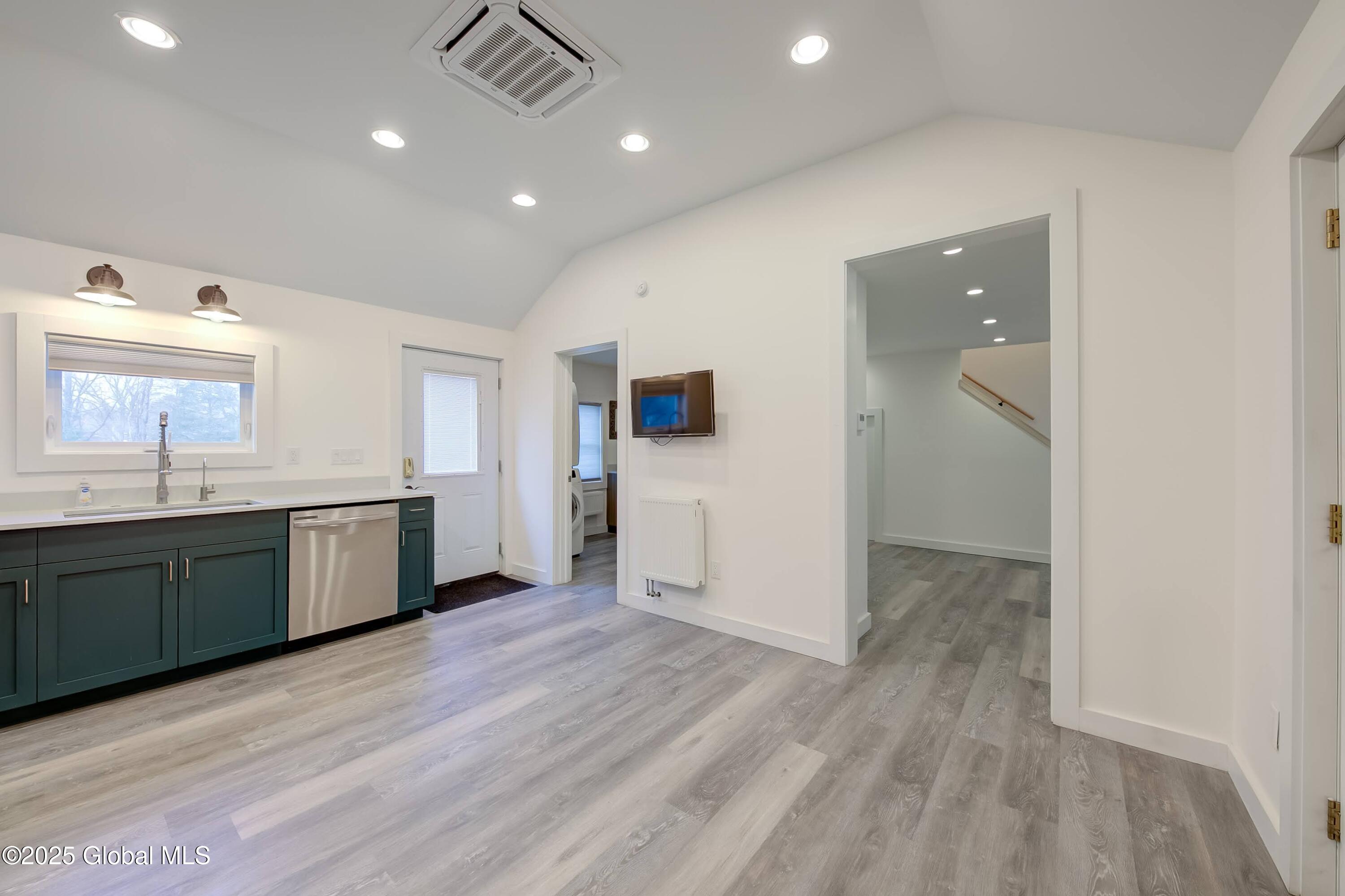 147 Parker Hall Road Kinderhook, NY 12130 - Photo 25 of 39 147 Park Hall-41