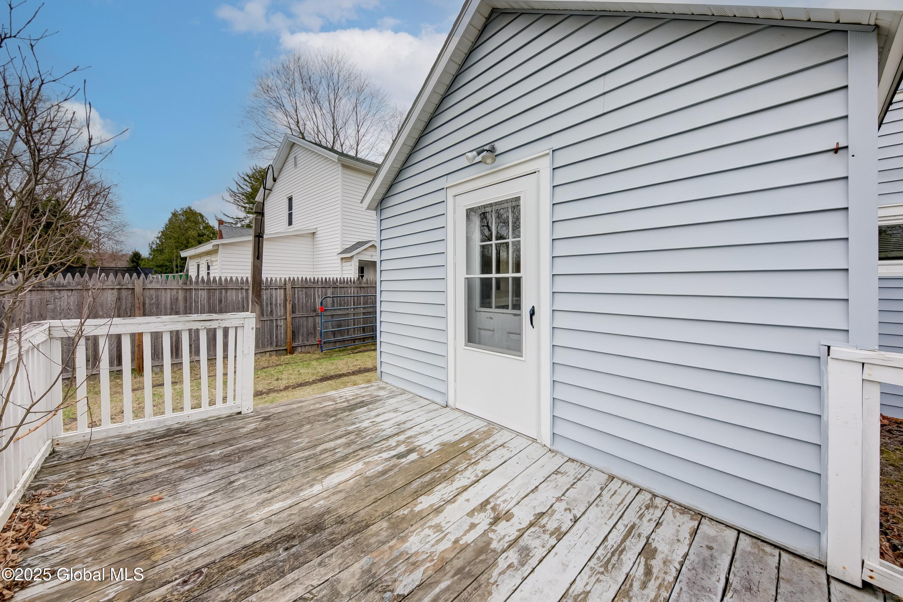 147 Parker Hall Road Kinderhook, NY 12130 - Photo 8 of 39 147 Park Hall-17