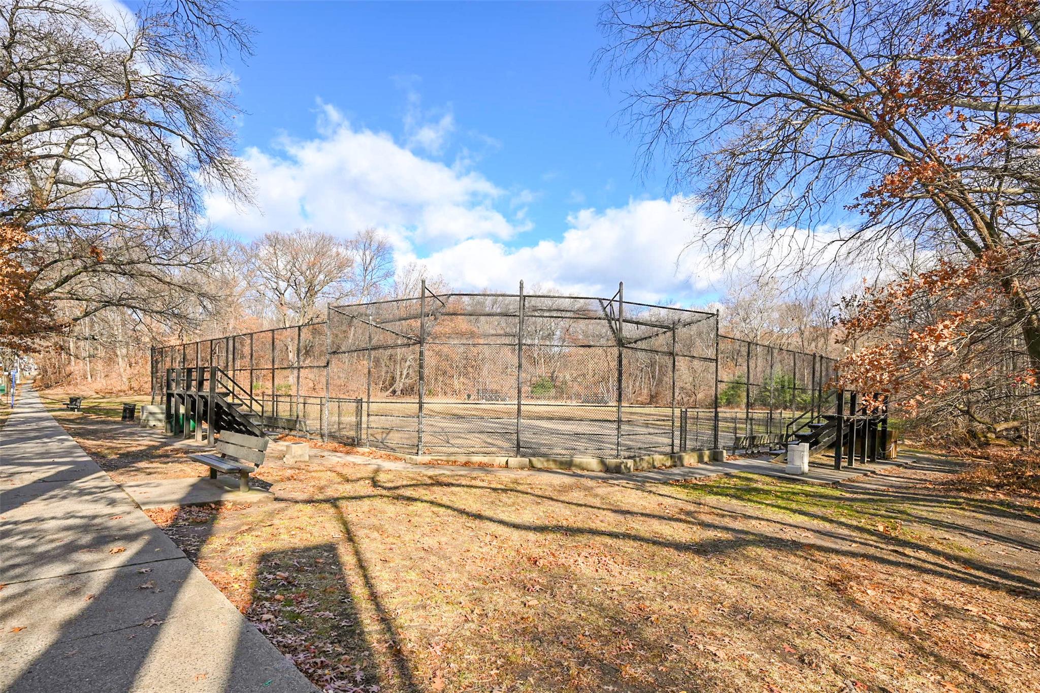 6535 Broadway, Unit 6A Bronx, NY 10471 - Photo 24 of 26 View of yard