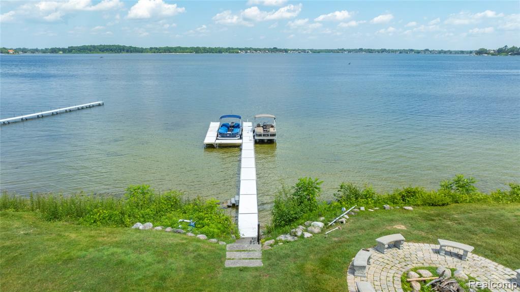 4326 Commerce Road West Bloomfield, MI 48324 - Photo 69 of 75