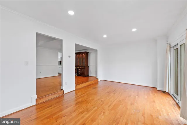 $2,900 | 7415 Rhondda Drive, Lorton, VA 22079