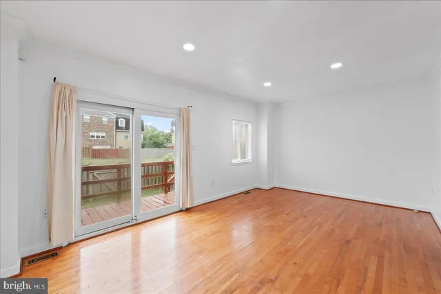 $2,900 | 7415 Rhondda Drive, Lorton, VA 22079