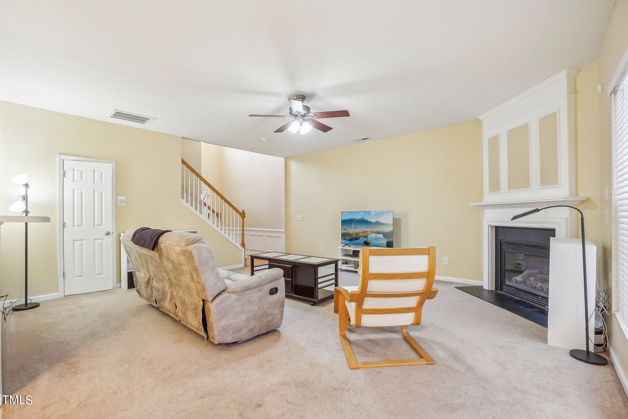 7807 Jeffrey Alan Court Raleigh, NC 27613 - Photo 5 of 23 Jeffrey Alan Ct-008