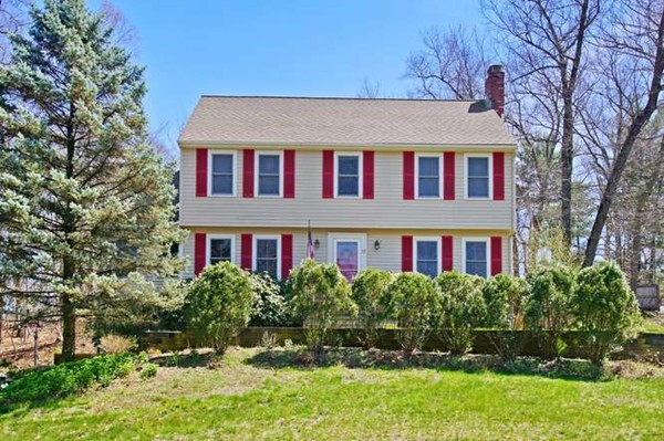 12 Bayberry Road Natick, MA 01760 - Photo 1 of 26 Gallery Image 1