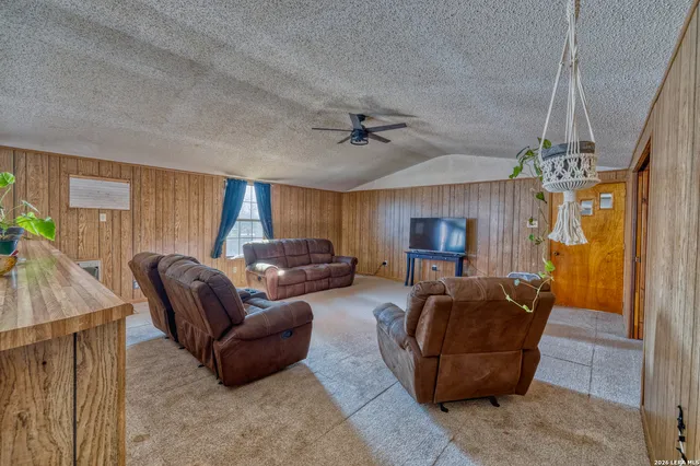 $140,000 | 303 North 19th Street, Carrizo Springs, TX 78834