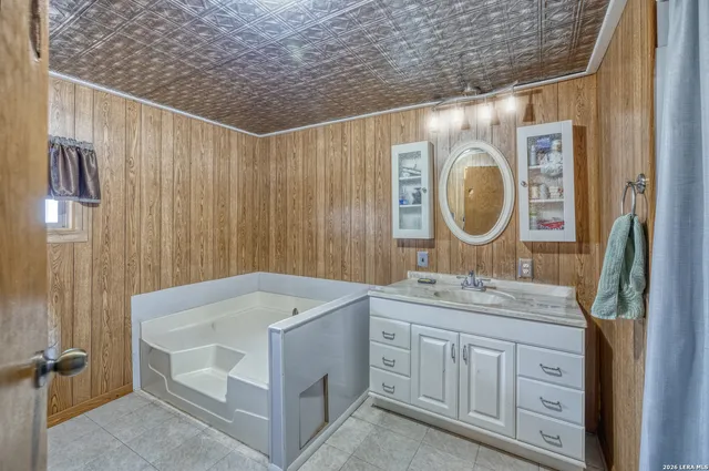 $140,000 | 303 North 19th Street, Carrizo Springs, TX 78834