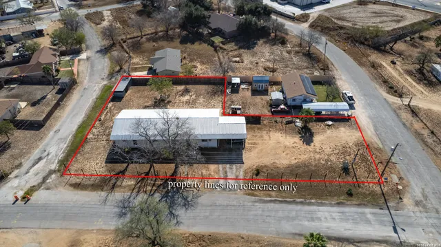 $140,000 | 303 North 19th Street, Carrizo Springs, TX 78834