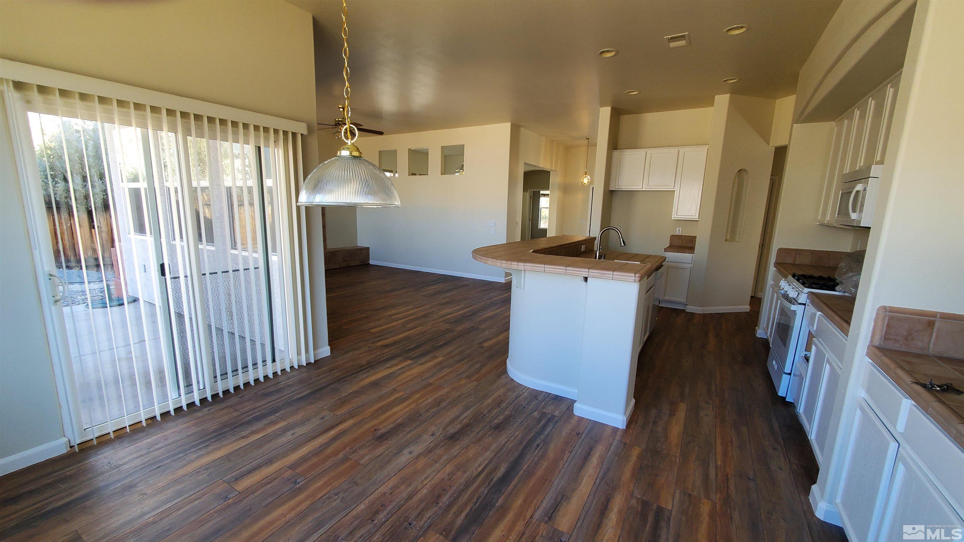 10655 Sterling Ridge Way Reno, NV 89521 - Photo 4 of 18 Photo 4