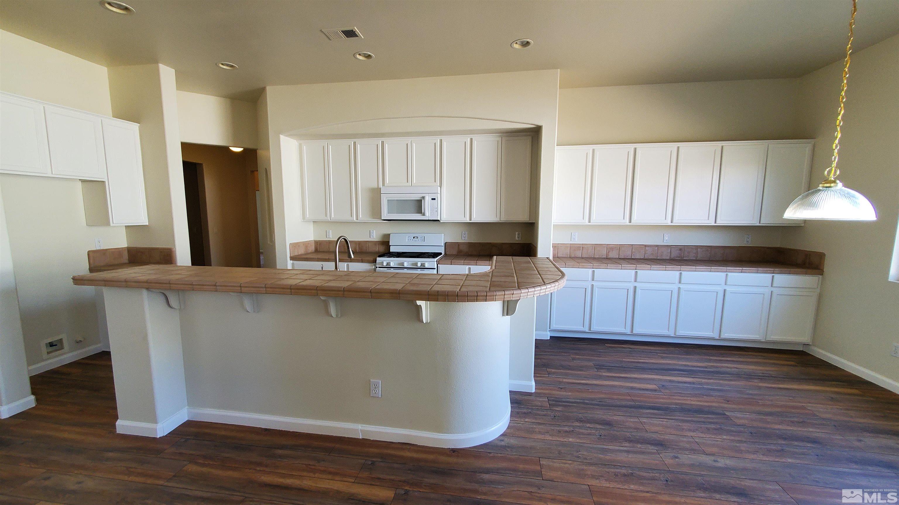 10655 Sterling Ridge Way Reno, NV 89521 - Photo 6 of 18 Photo 6