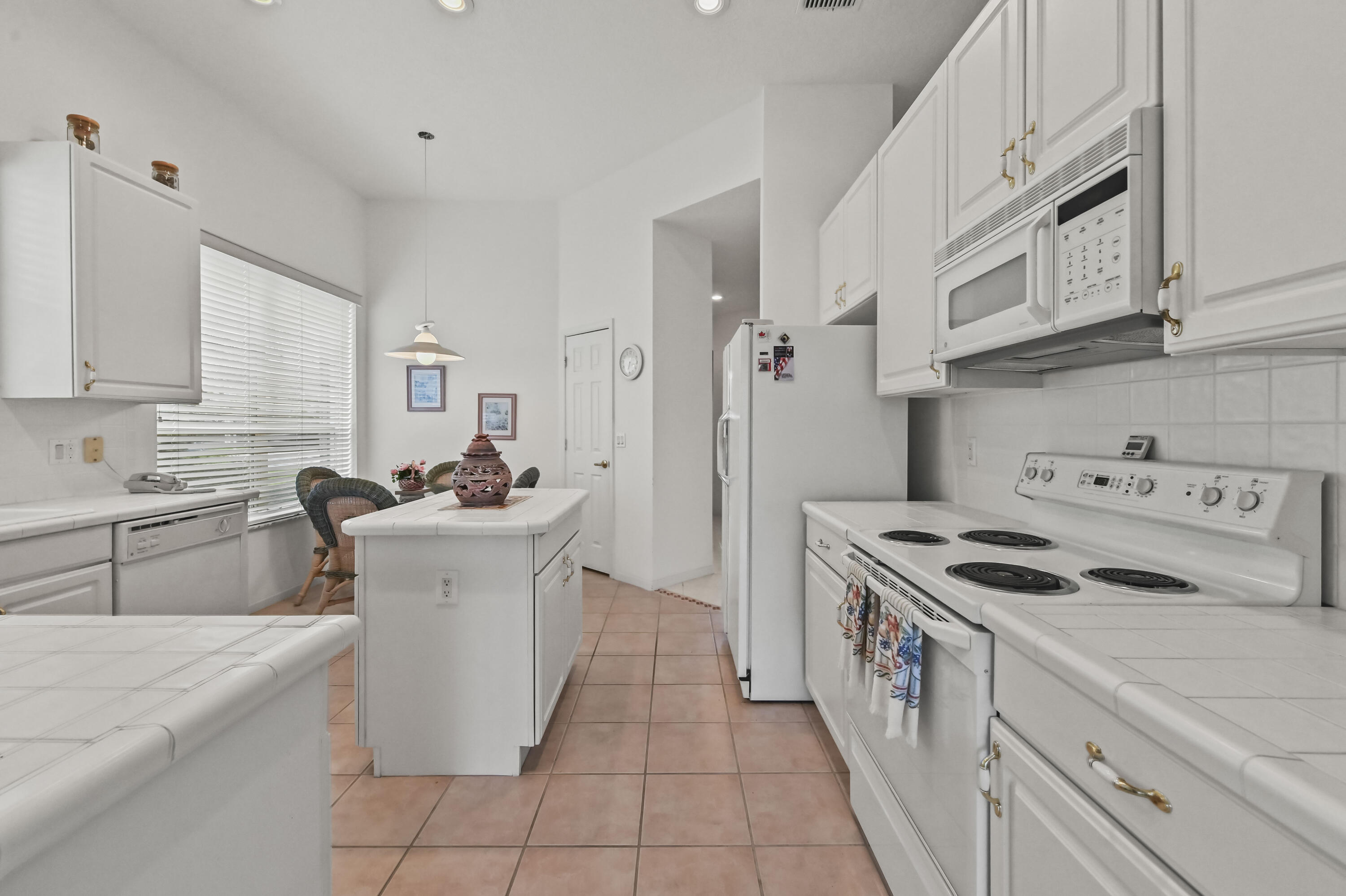 12697 Maypan Drive Boca Raton, FL 33428 - Photo 11 of 32 30 Kitchen 01