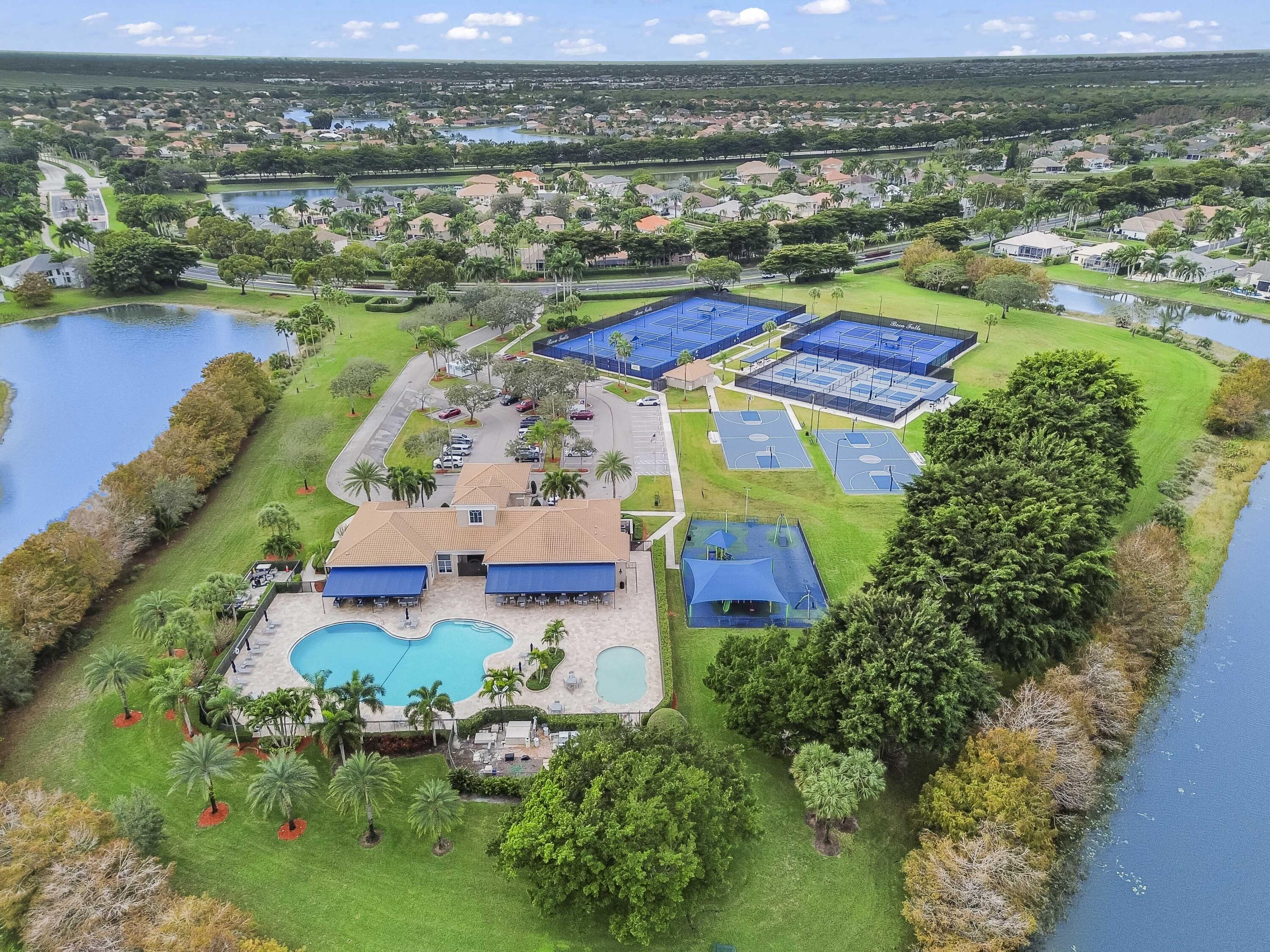 12697 Maypan Drive Boca Raton, FL 33428 - Photo 28 of 32 43 Aerial 08