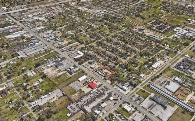 $830,000 | 4914 Spencer Highway, Pasadena, TX 77505