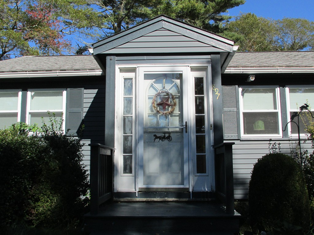 897 Main Street Wareham, MA 02571 - Photo 3 of 19 Gallery Image 3