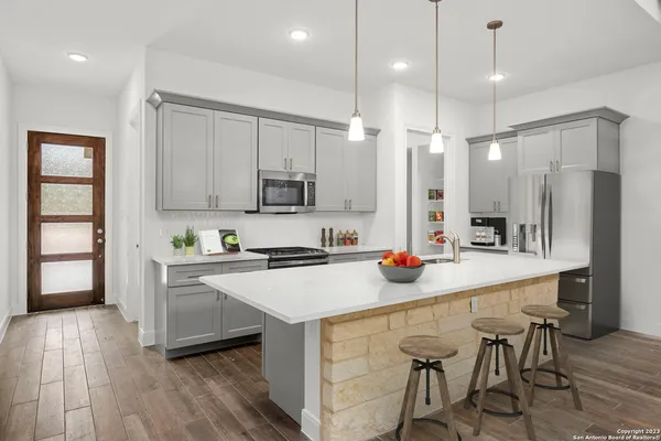 $1,500 | 155 North Rip Ford Road, Unit B, Spring Branch, TX 78070