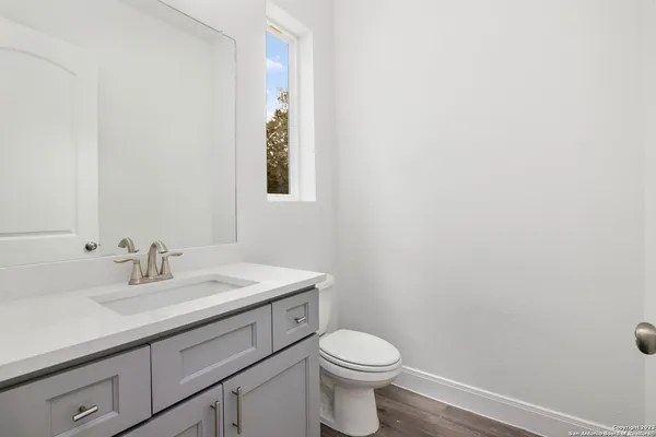 $1,500 | 155 North Rip Ford Road, Unit B, Spring Branch, TX 78070