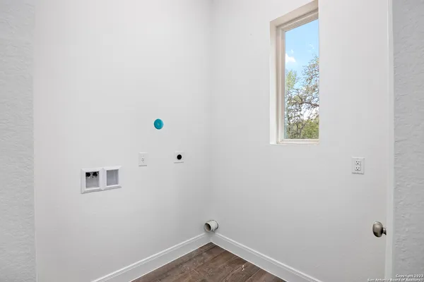 $1,500 | 155 North Rip Ford Road, Unit B, Spring Branch, TX 78070