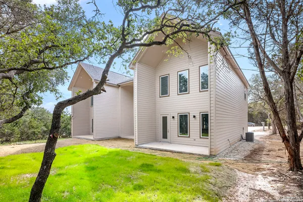 $1,500 | 155 North Rip Ford Road, Unit B, Spring Branch, TX 78070