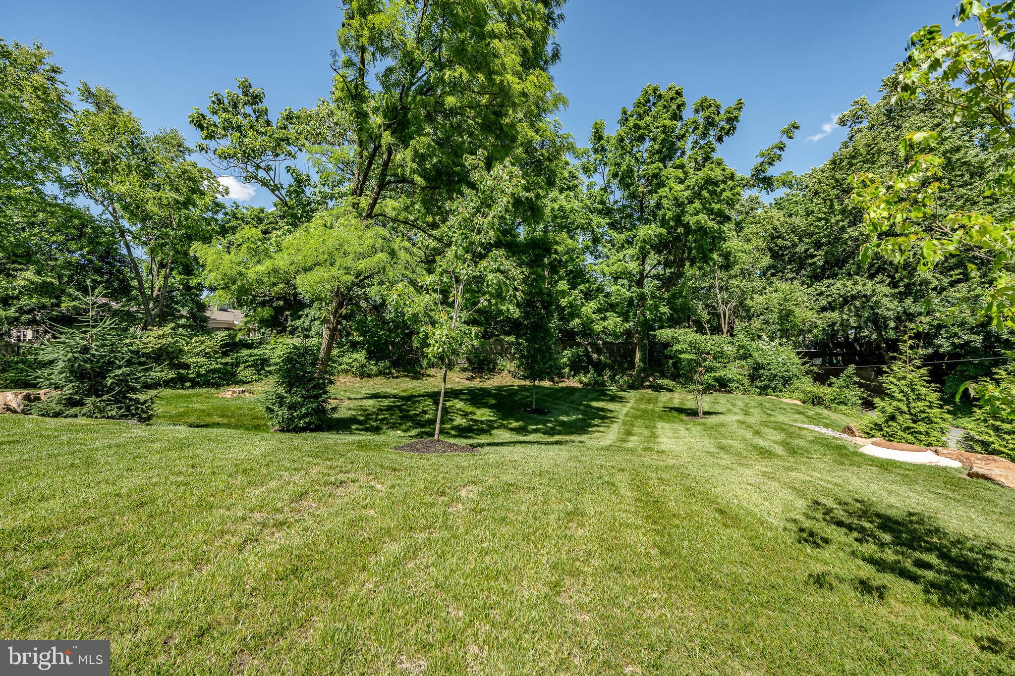 415 Maplewood Avenue Wayne, PA 19087 - Photo 5 of 47